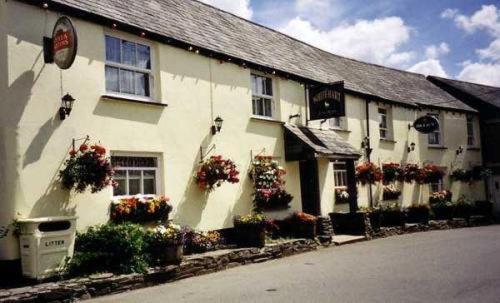 The White Hart Hotel Menheniot Exteriör bild